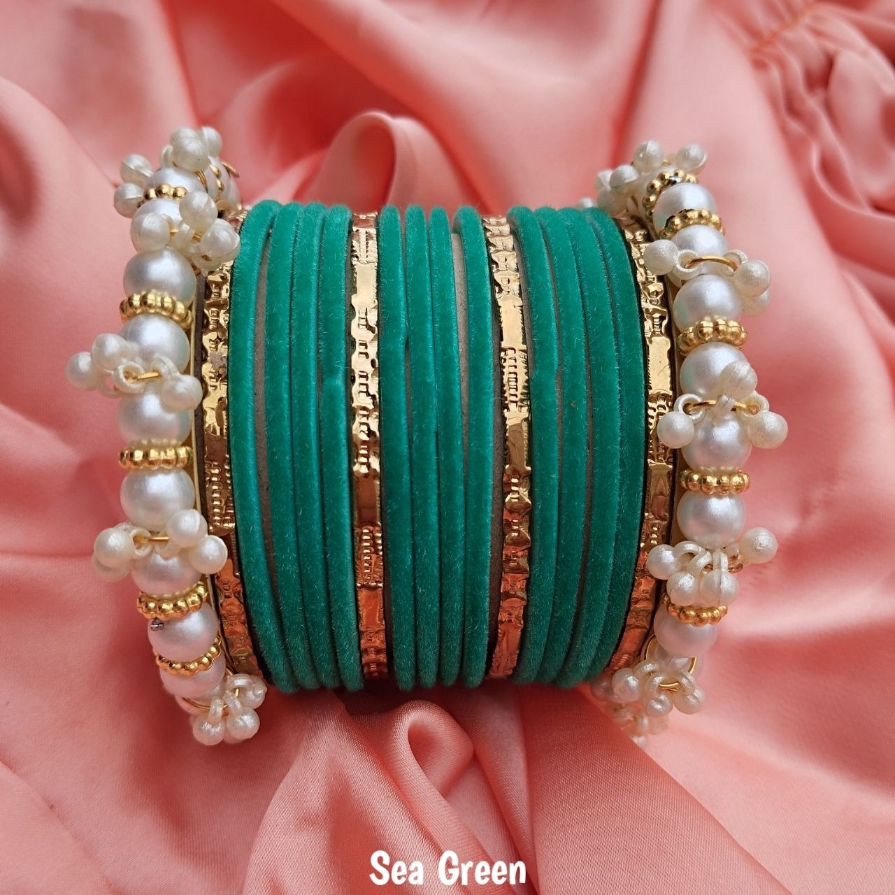 bangles for girls , Gajra bangles set , velvet bangles set with trendy Gajra kary , Gajra velvet glass bangles set for girls , velvet glass bangles for girls